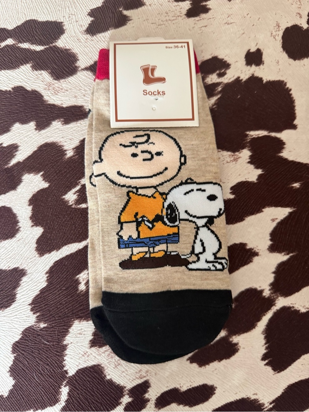 Novelty Beige & Black Charlie Brown Socks - Unbranded